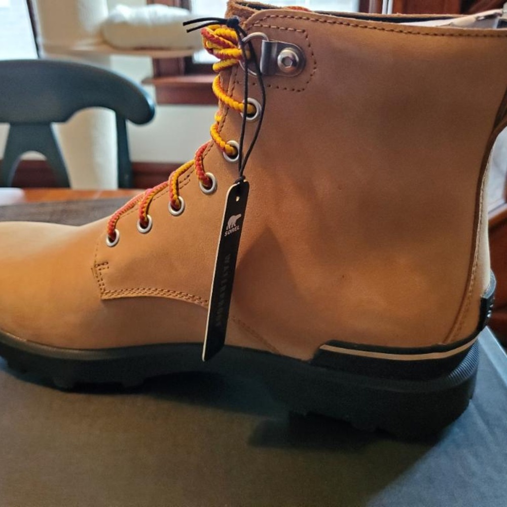 Men’s Sorel Caribou Six WP Size 12